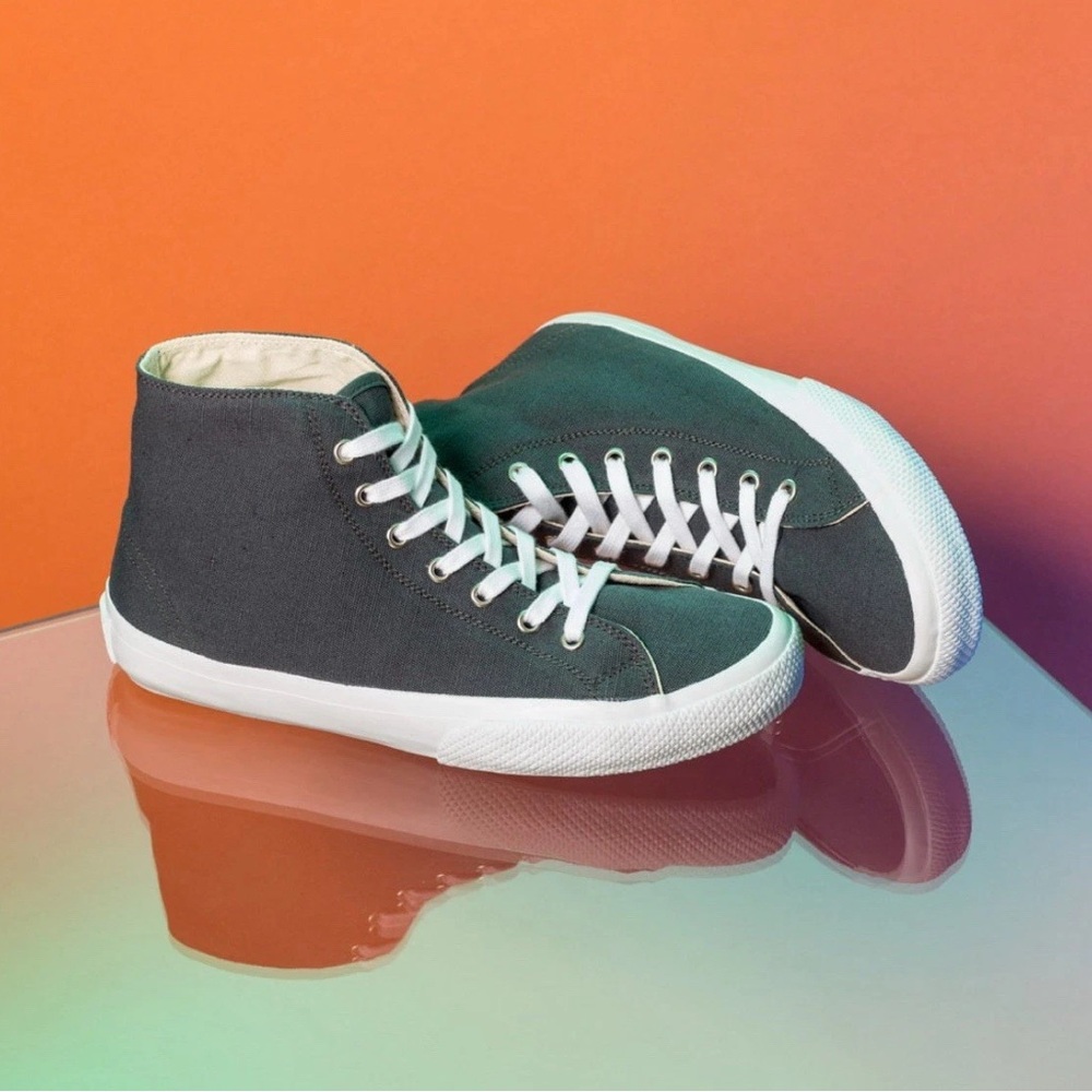 Bohempia Vegan Hemp Hi-Top Sneakers // Orasa size  9M/11W